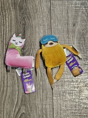 Kinetic Sand Plush Llama & Sloth Set - Pink and Yellow